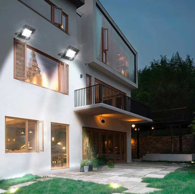 Proiector LED SMD 400W pentru Exterior, Protectie IP66, Lumina Alb Neutru 4000K, Alimentare 220V si Carcasa Rezistenta din Aluminiu