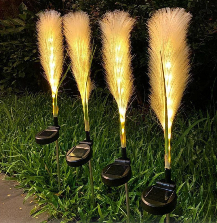 Set 4 x Lampi Solare Decorative Tip Iarba Pampas 70 Cm Cu LED Lumina Calda Rezistente IP66 Pentru Gradina Terasa Si Alei